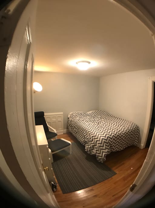 Bed room