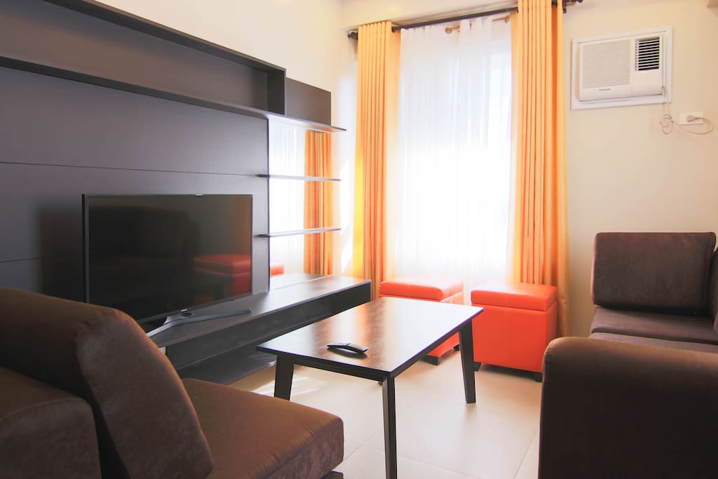 Living Room with 40" LED TV.