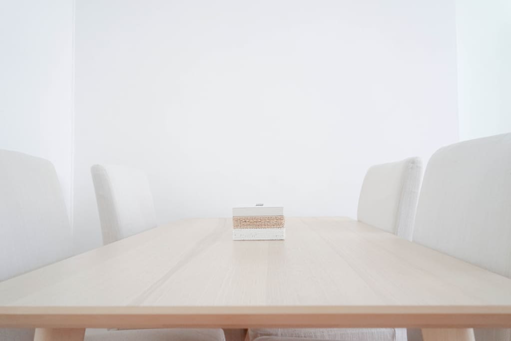 Dinning Table