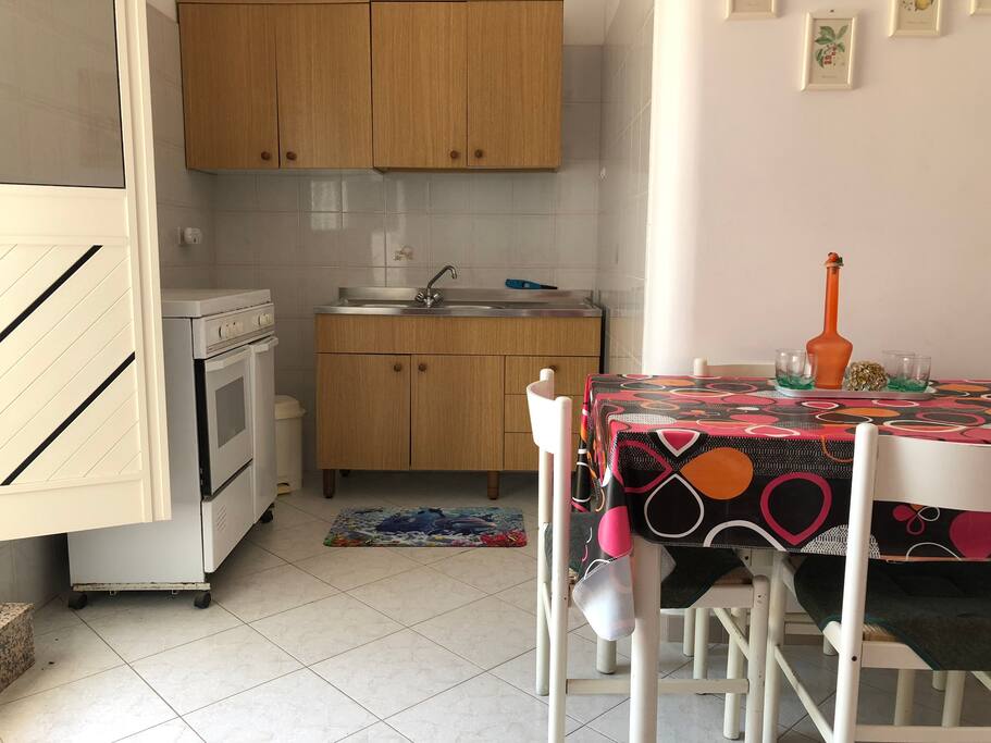 cucina con angolo cottura