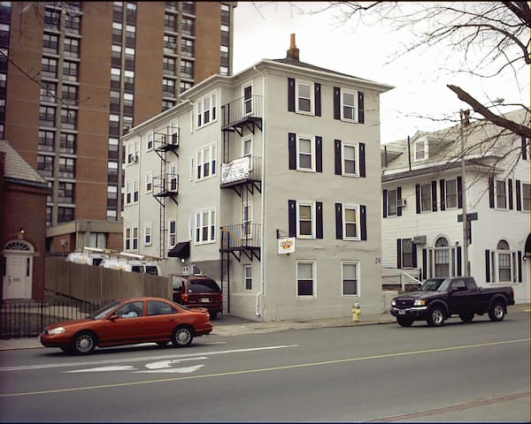 Nothing Fancy Downtown - Unit 4