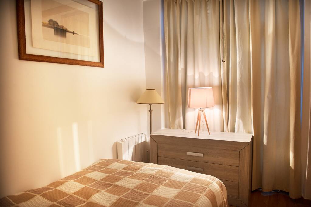 Matelas et sommier neufs de grande qualité