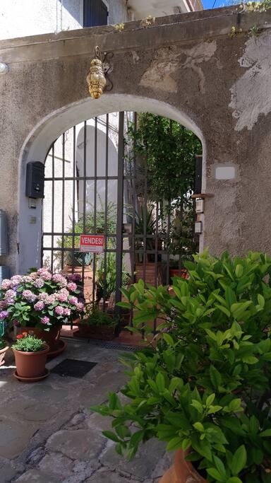 Ingresso corte comune