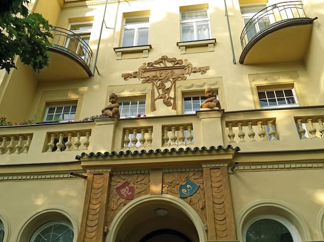 Art Nouveau Treasure