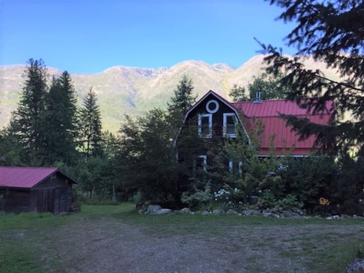 Nakusp Vacation Rentals & Homes British Columbia, Canada Airbnb