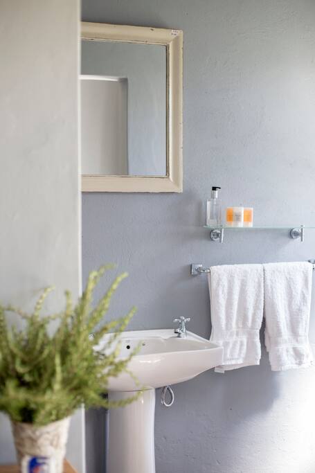 Private ensuite bathroom