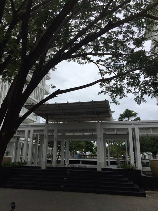 มางเข้าด้านหน้า