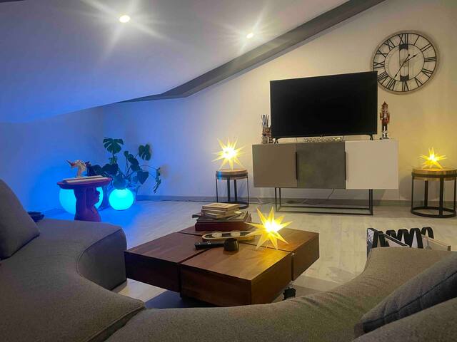 Attico “the Queen”