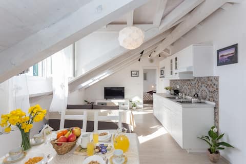 WHITE MAGIC for relaxed holiday