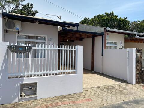 Comfortable house next to Beto Carrero Park