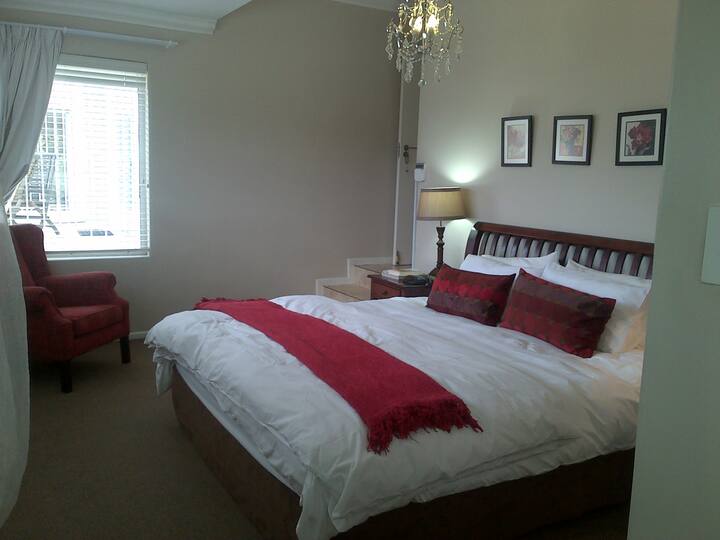 Основна спалня