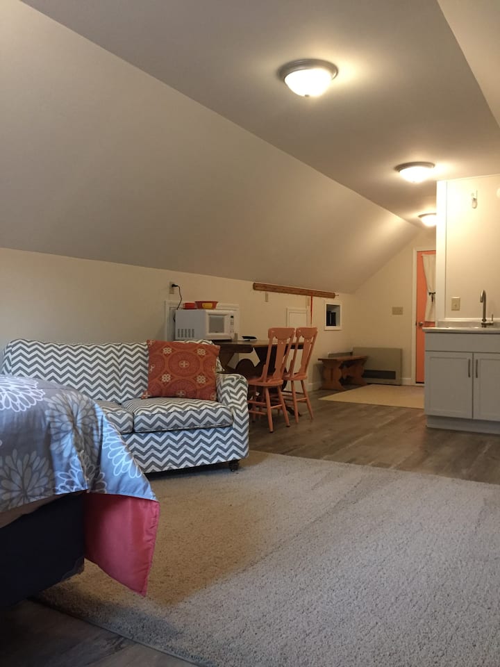 Private Studio Apartment On Portage Lake - Houghton, MI