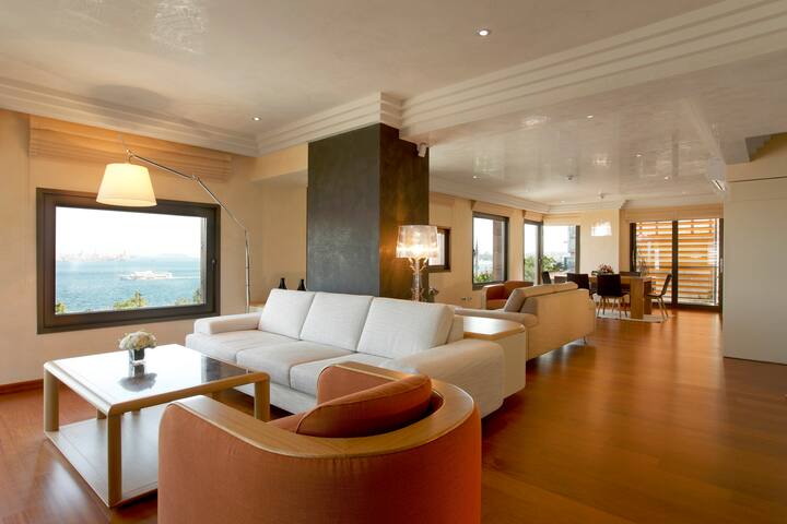 180 Degree Bosphorus View Apt with Balconies