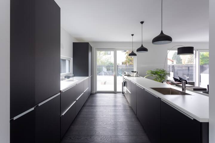 Luxury-Pool-Villa, 15min. to City Center, for 4-6 gallery image 4