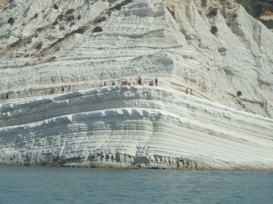 a 15 minuti d'auto la fantastica scala dei Turchi