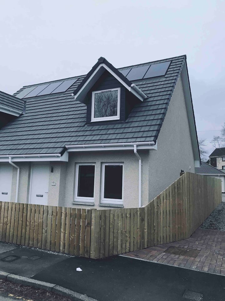 Alness, 2Bedroom Property Houses for Rent in Highland Council
