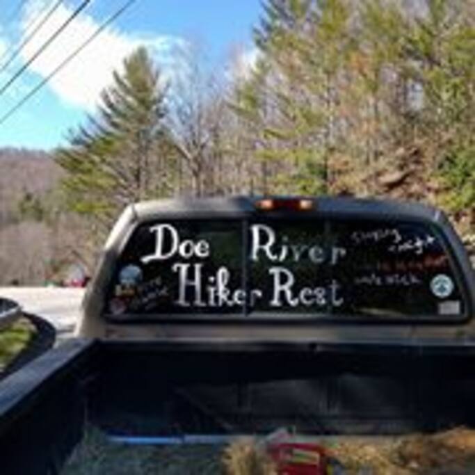 Free shuttle to the 19E Trailhead