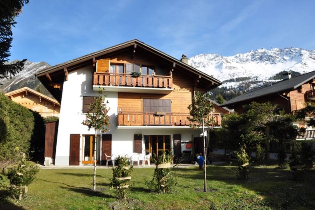 Avec terrasse et jardin ensoleillé