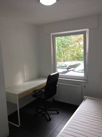 2. Zimmer in einer Studenten-WG!