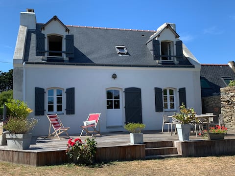 Charming new house in Envague