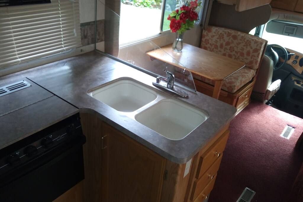 Kitchen sink