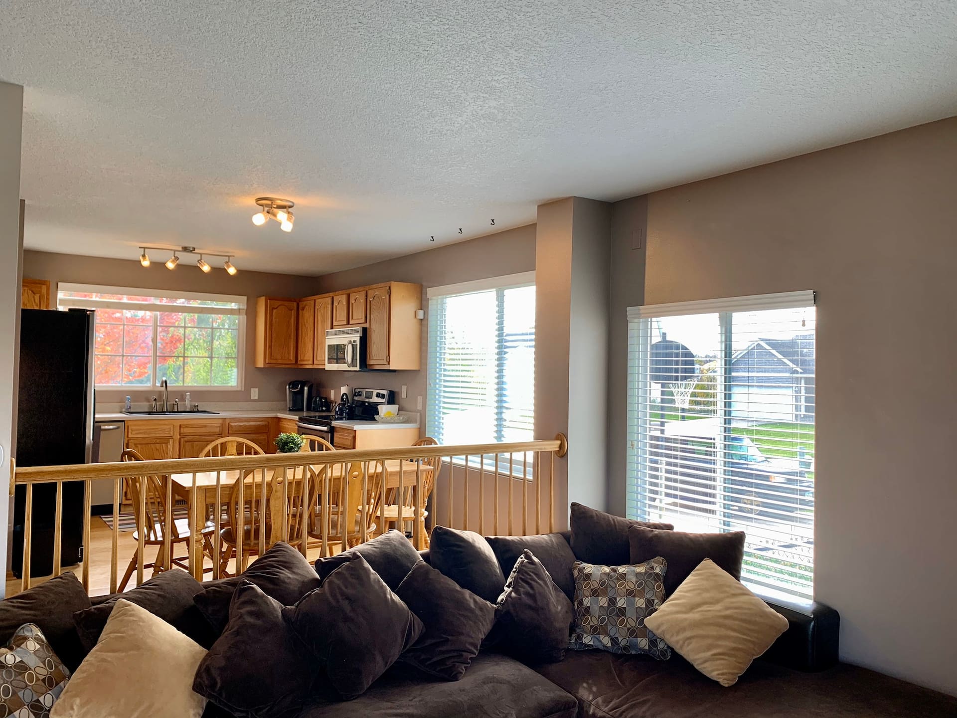 Lovely Home with 3 bedrooms plus in Urbandale — photo 2