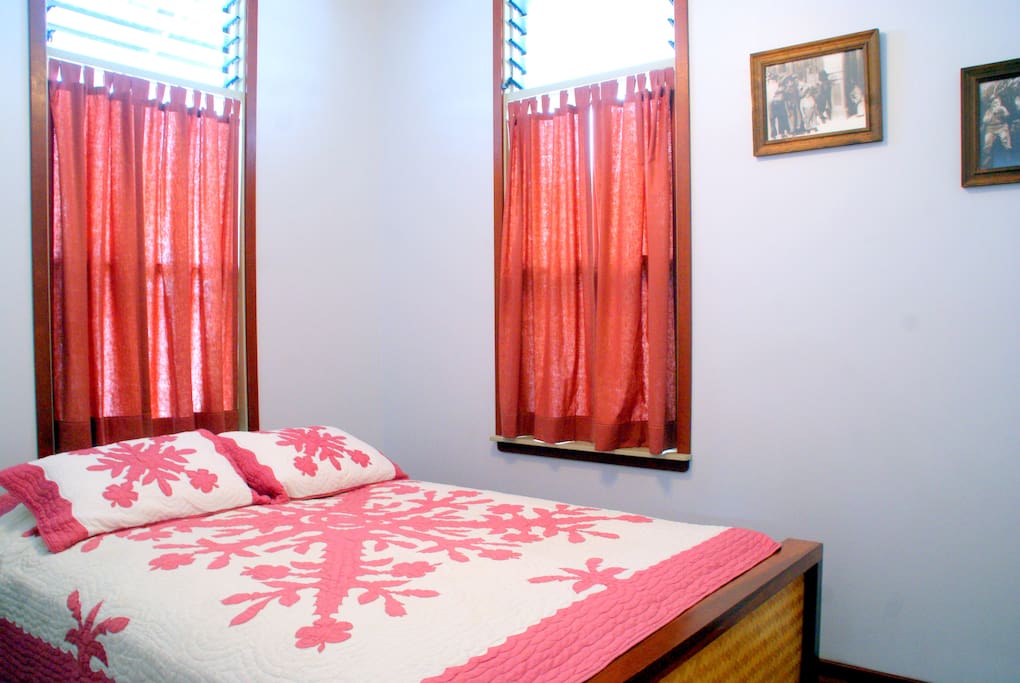 Queen bed that is adjustable (sleep number).