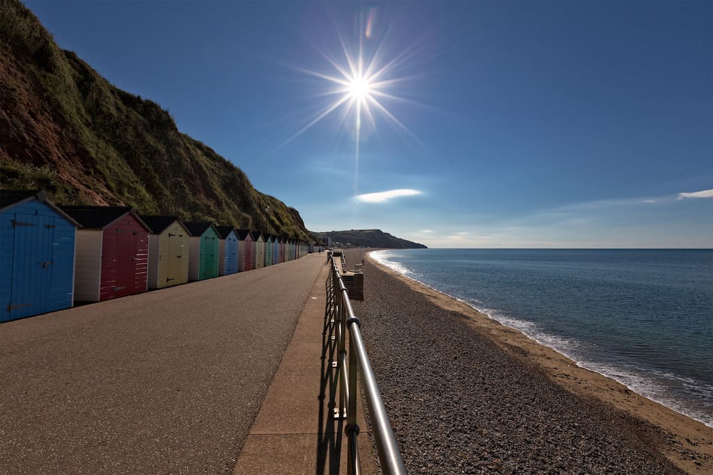 Seaton beach
6 minutes easy walk
away