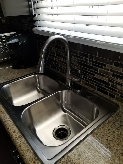 Beautiful Stainless steele sink in very "MODERN KITCHEN"