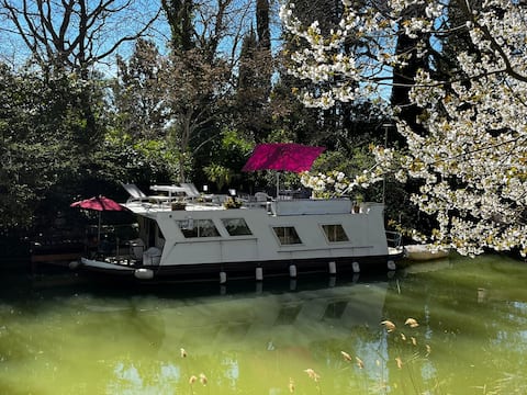 Top Airbnb: Boat on the Canal du Midi near Toulouse in Haute Garonne