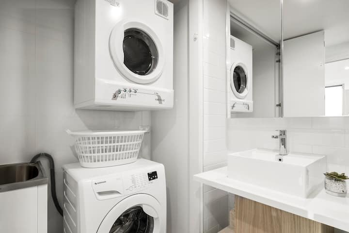 2 Bedroom Apartment Alcyone Hotel Residences Serviced Apartments For Rent In Hamilton Queensland Australia