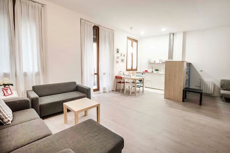 Loft céntrico Maestro Luna zona Plaza del Pilar