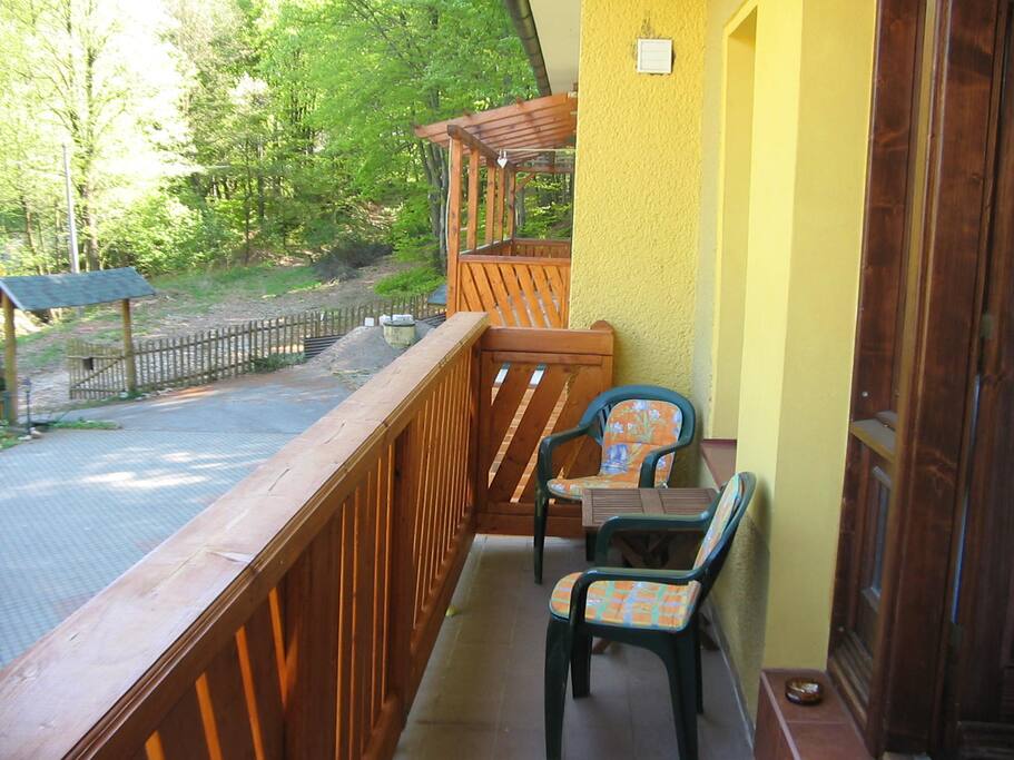 balcony