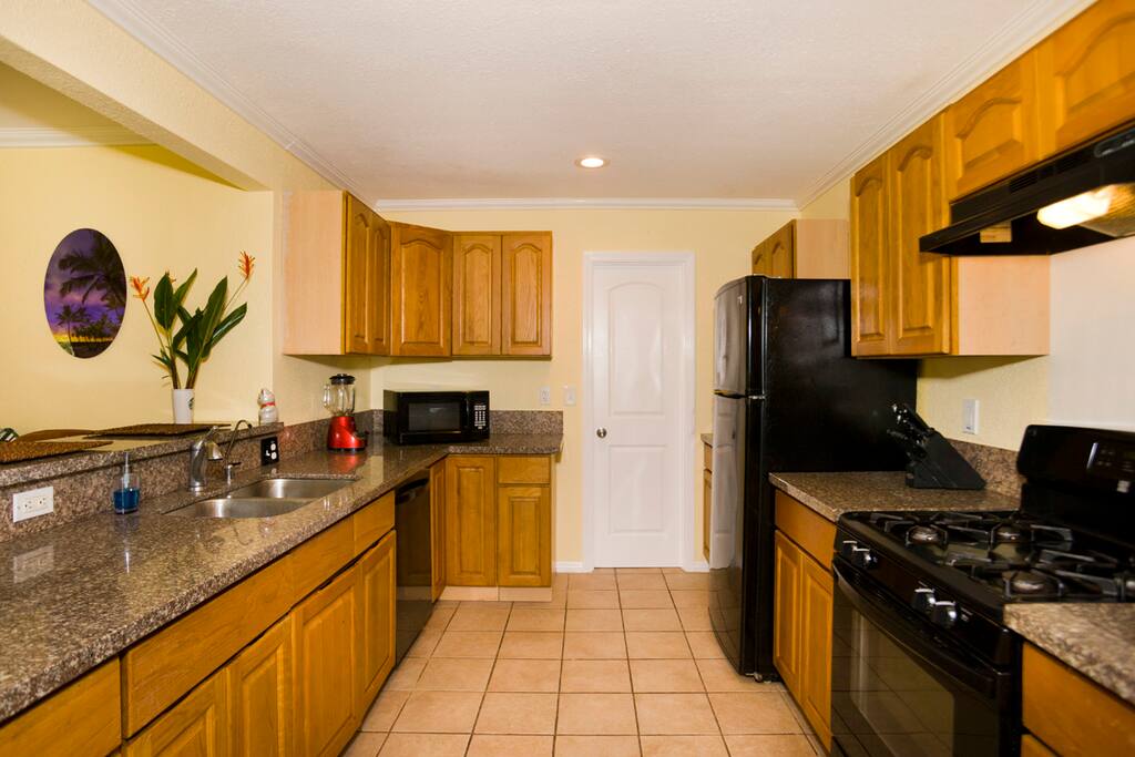 Fully Stocked Kitchen
