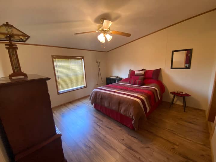 საძინებელი 1