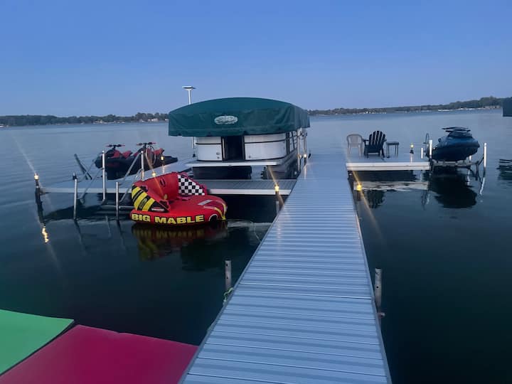Beautiful Coldwater Lake Home 3 Beds Sleeps 10