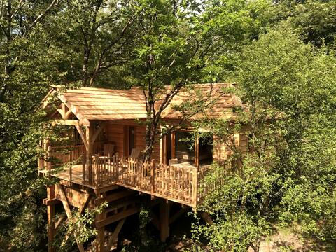 Treehouse with private spa