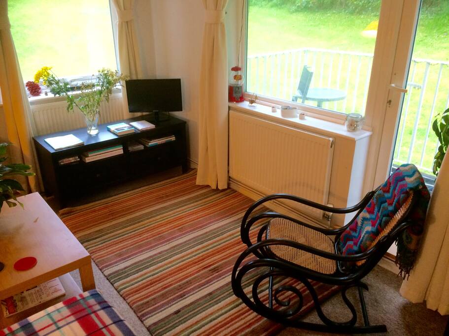 Sitting room + balcony