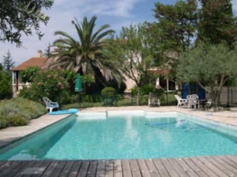 Farmhouse, air-conditioning, private spa and pool, independent entrance
