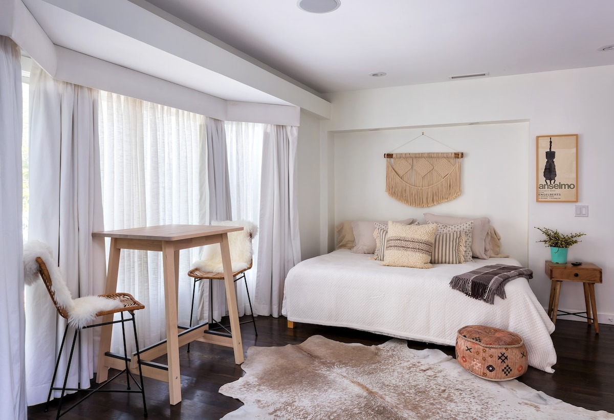 جنة كاليفورنيا بوهو في بيت على طراز المزرعة الفخمة 