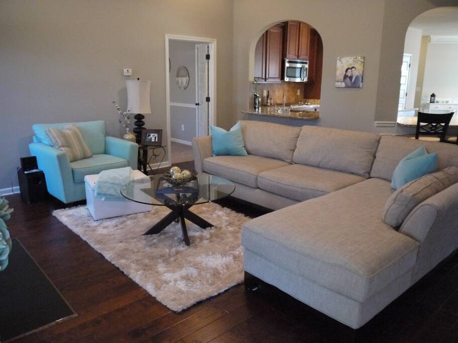 Open Floor Layout!