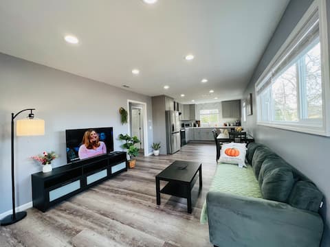 Top performing Airbnb: Modern 2BR/2BA near Convention Center, SJSU &DT SJ in San Jose University