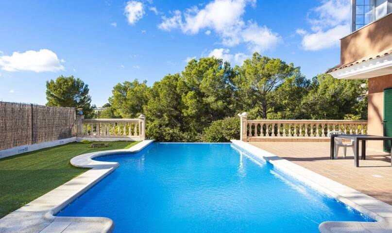 Villa vacacional en Portals Nous gallery image 2