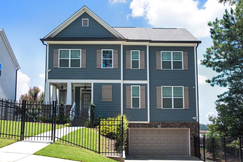 Our front Yard is fully fenced. We are the last home on Carroll and have only one adjacent neighbor.