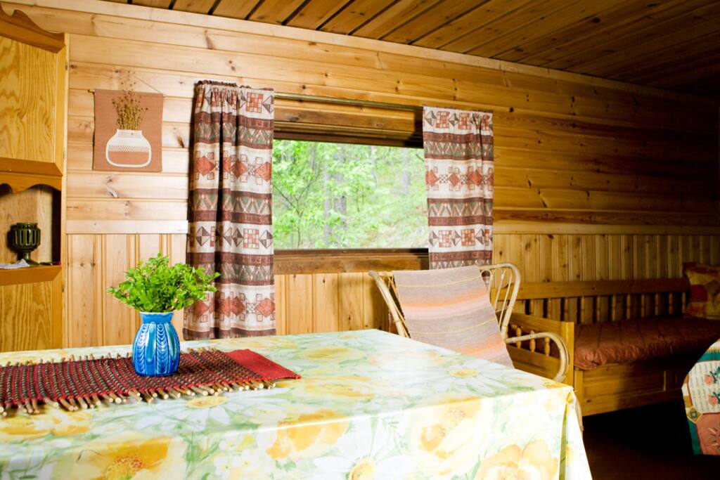 Bedroom / makuuhuone