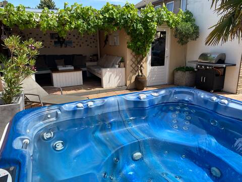 Guesthouse with jacuzzi - Oss west thuis best