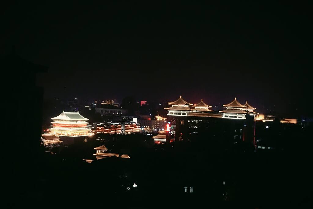 实拍窗外夜景,西安就是这么的漂亮