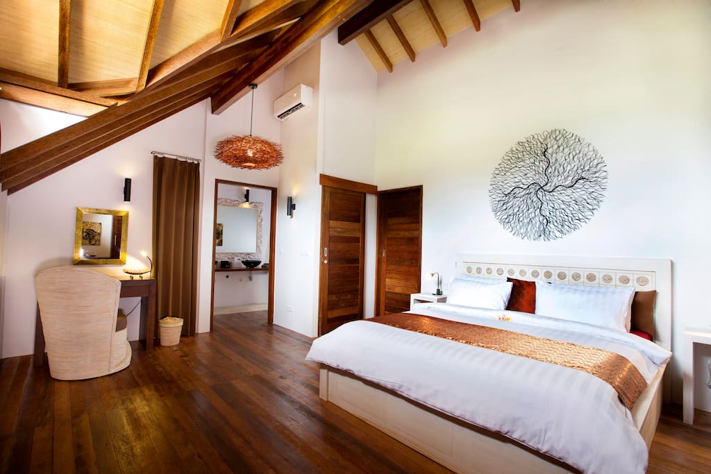 Master bedroom with ensuite bathroom and adjoining kids/ study room