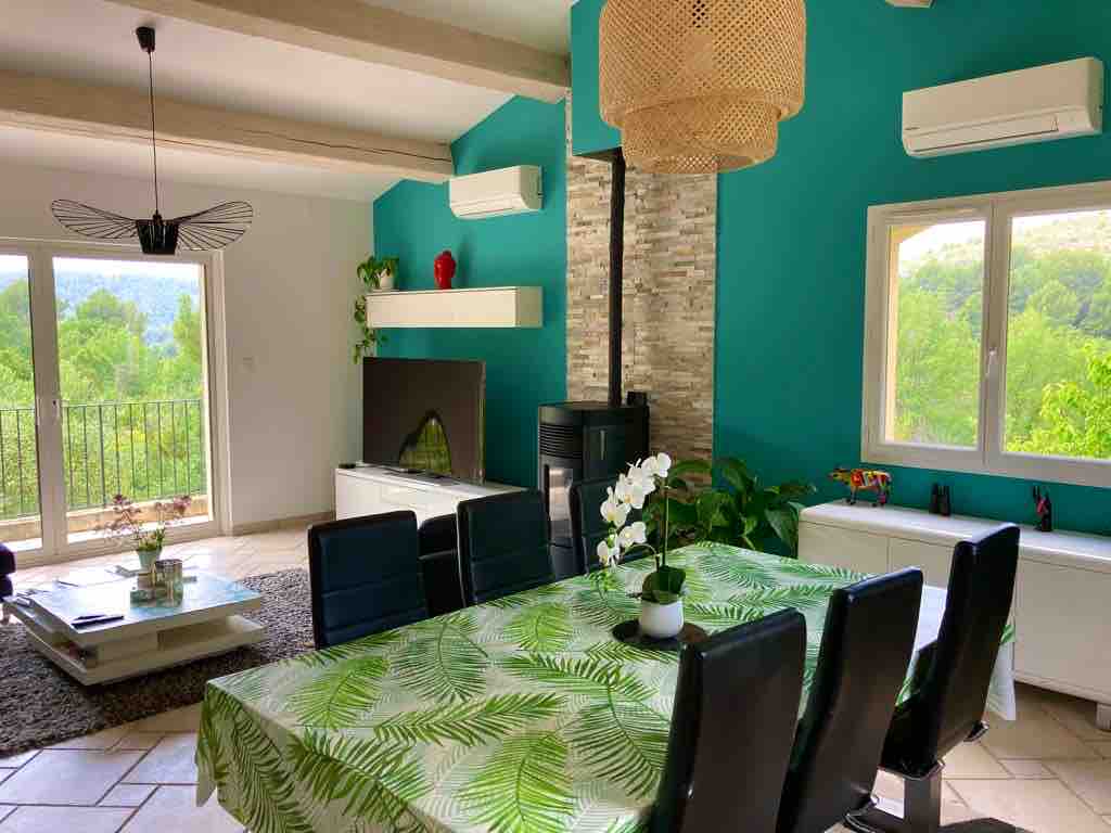 Erfolgreiche Airbnb-Immobilie: Villa Symphonie (swimming pool and pétanque court) in Salernes