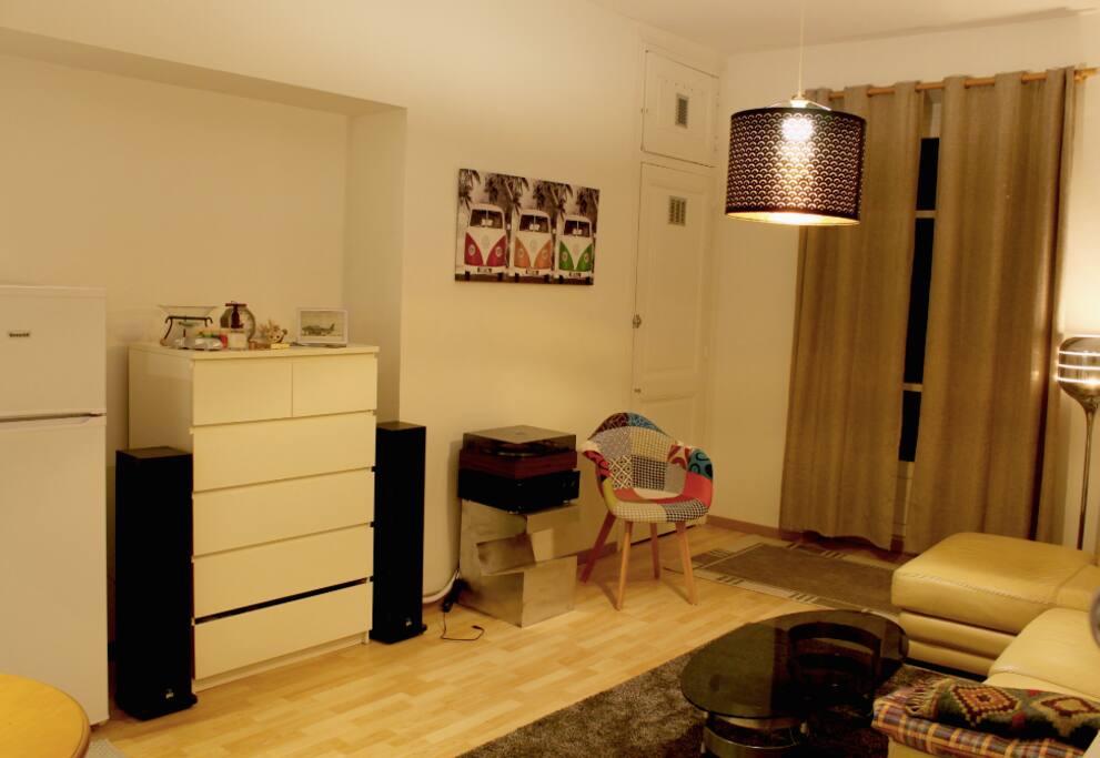 salon - placard avec penderie